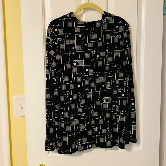 Easy Spirit Black and White Festive Open Cardi, Medium - Picture 2 of 6